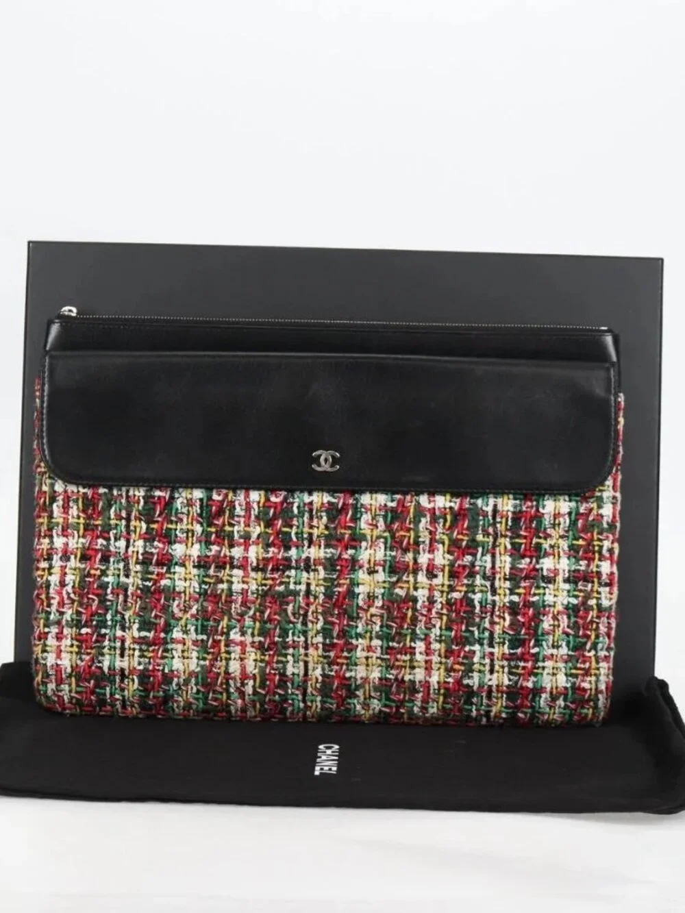 CHANEL Clutch Bag tweed Black Silver CC Auth 127554SAM